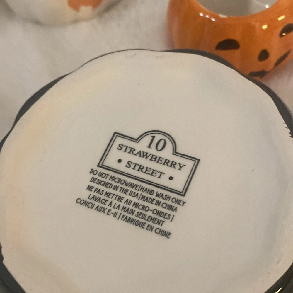 10 Strawberry Street Stacking Jack o Lantern Measuring Cups